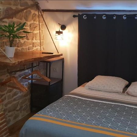 Atypical Flat Charleville-Mezieres Exterior foto